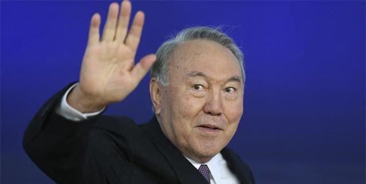 استعفای نظربایف به معنای خداحافظی با قدرت نیست