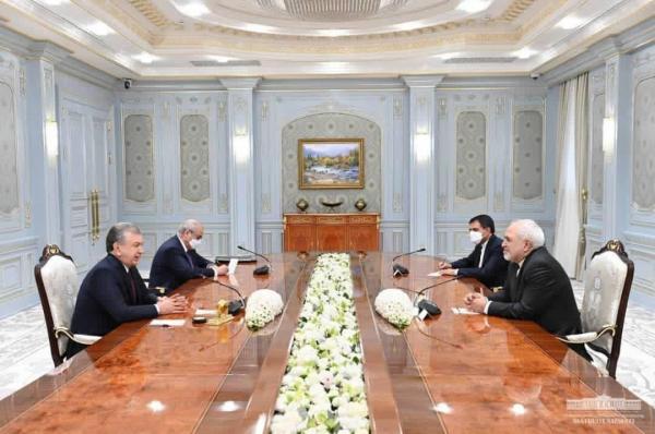 خبرنگاران ظریف دیدار با مقام های ازبکستان را پرثمر خواند خبرنگاران ظریف ملاقات با مقام های ازبکستان را پرثمر خواند